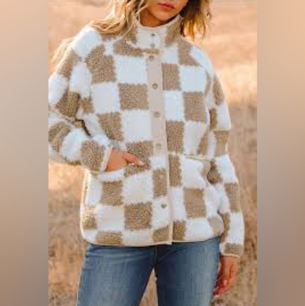 Cozy Checkered Jacket - White and Tan